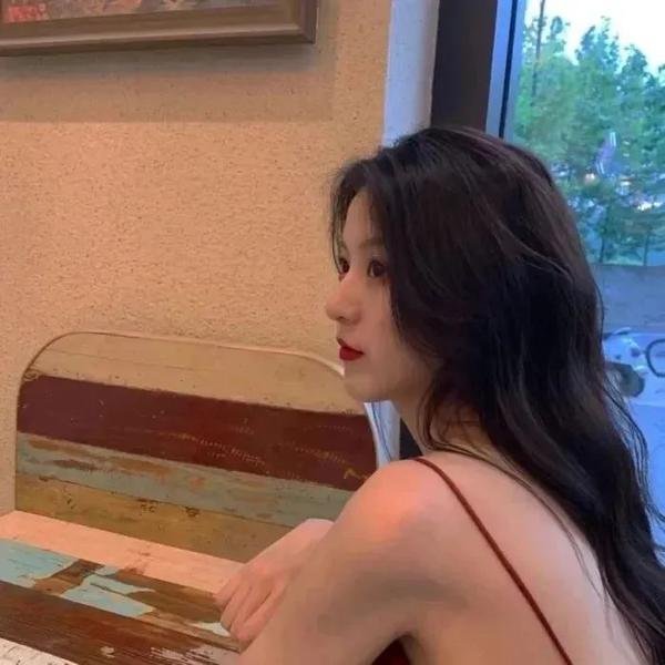 好女两头瞒